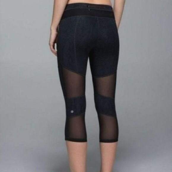 LULULEMON Mesh With Me Crop Legging Desert Snake Deep Coal - Picture 8 of 16